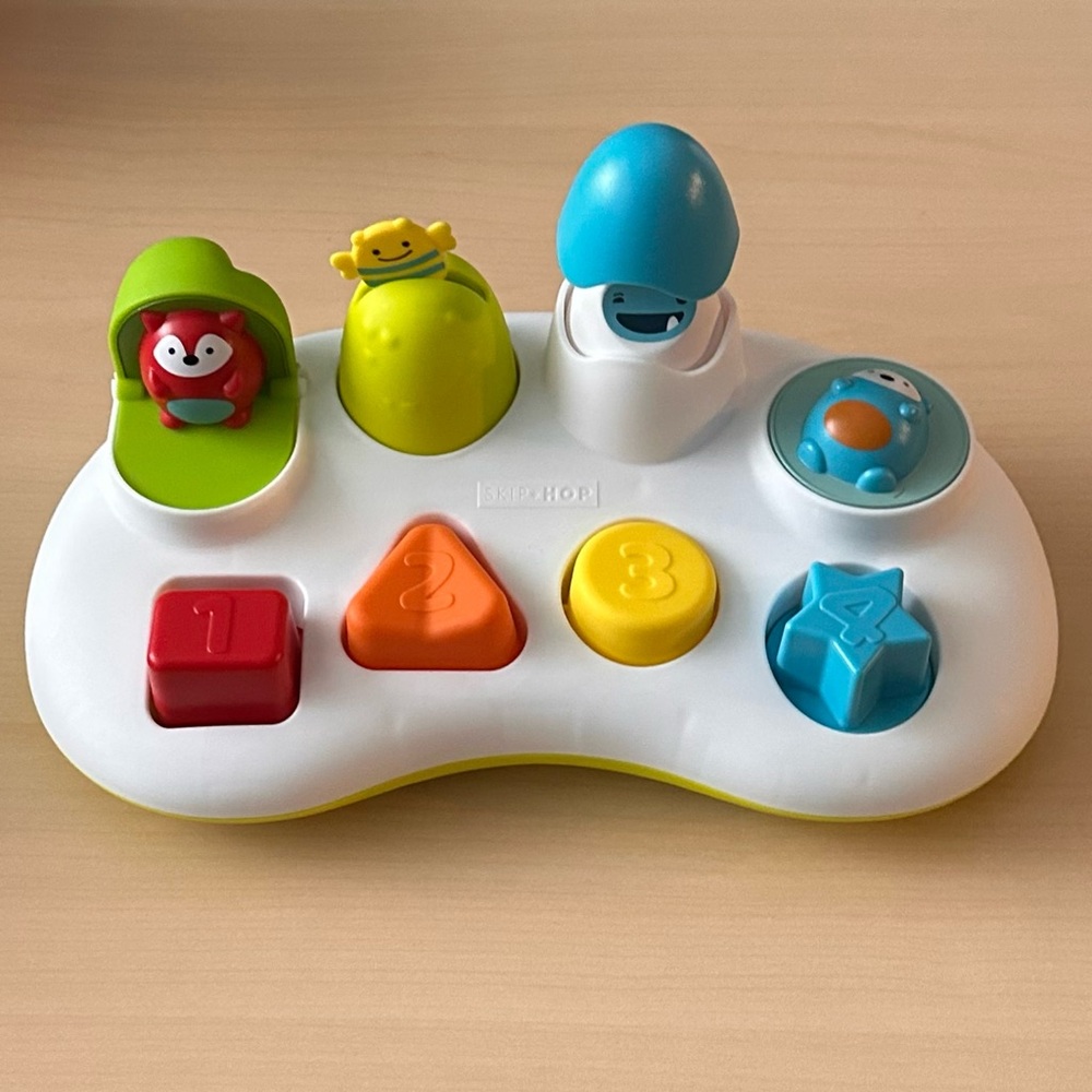 Skip Hop Explore & More Pop-Up baby toy